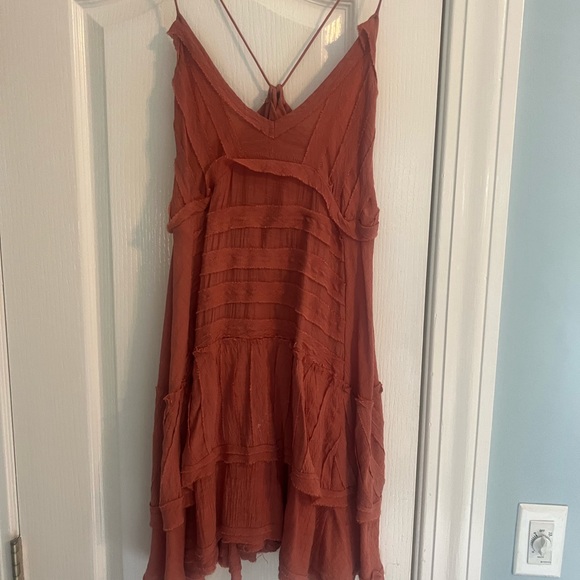 Dress - Picture 2 of 4